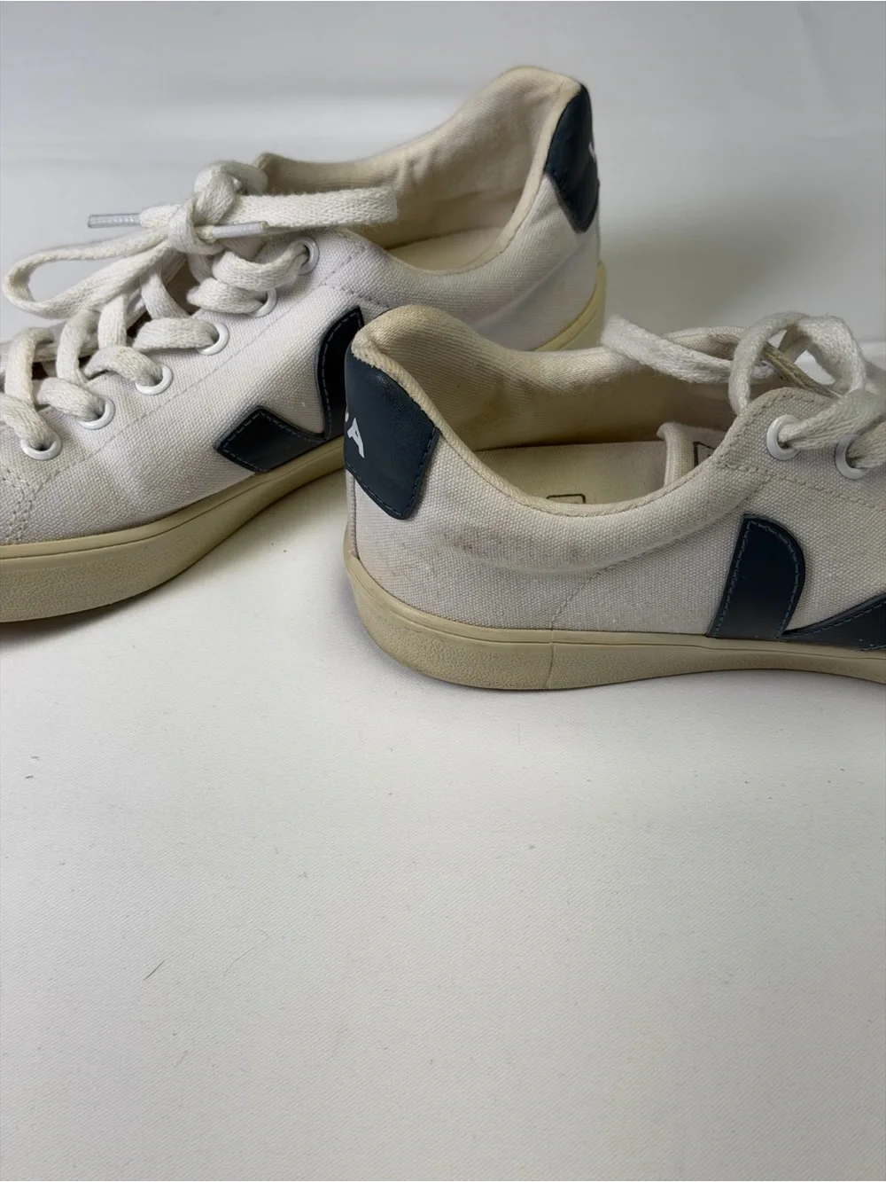 Veja low top